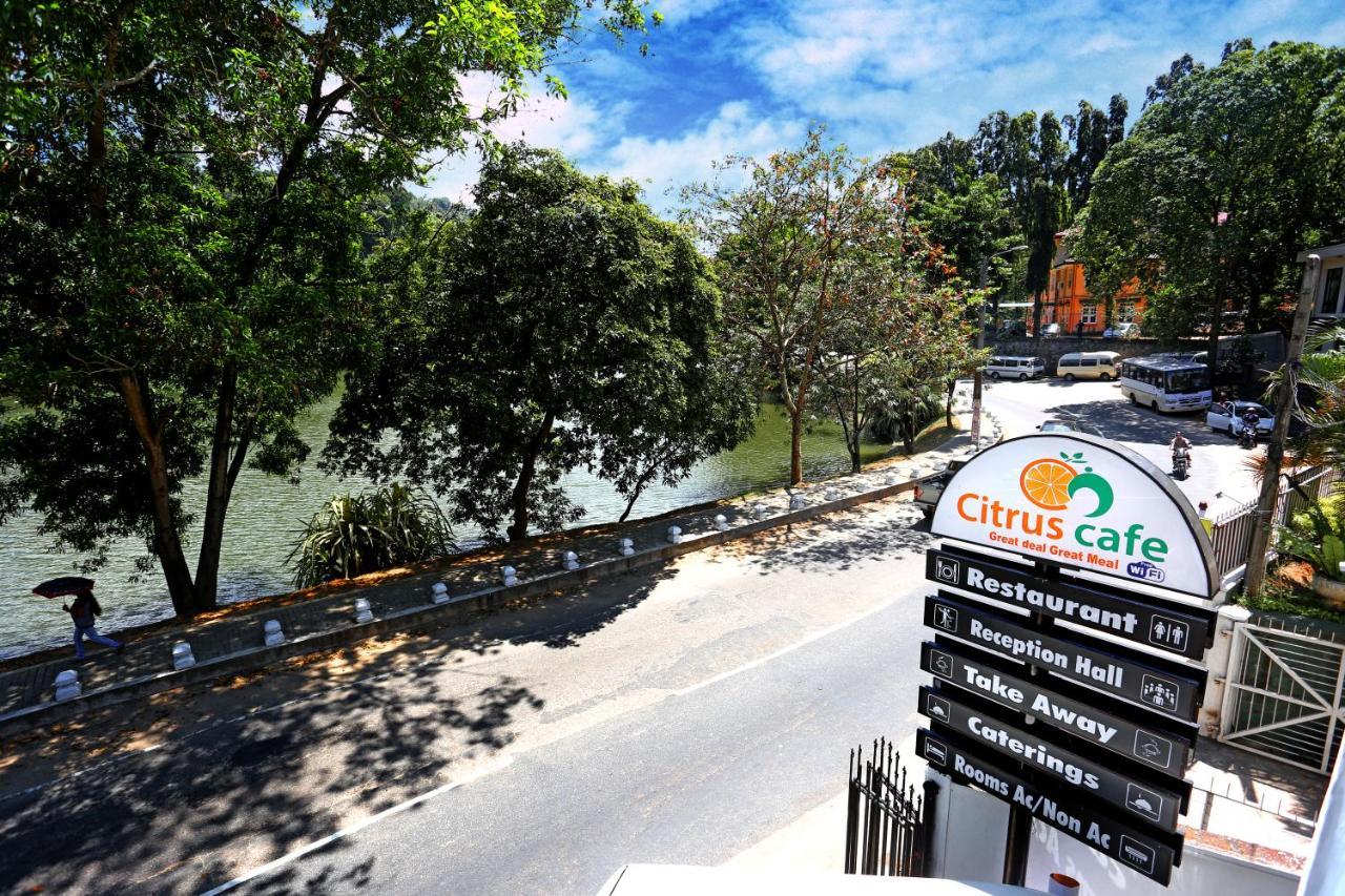 Citrus Cafe & Restaurant Hotel Kandy Exterior foto
